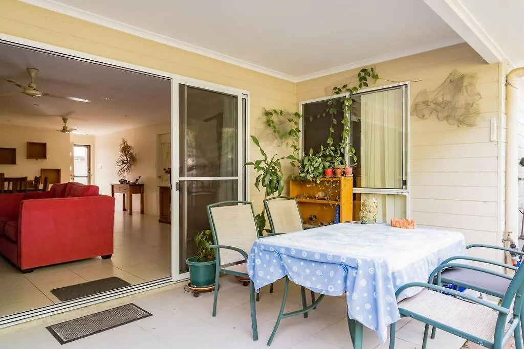 Cosy Home In Yandina Austrálie